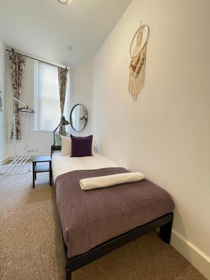 Central Located Two Bedroom Suite Bristol Extérieur photo