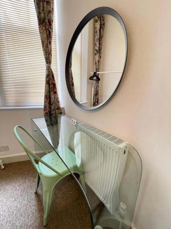 Central Located Two Bedroom Suite Bristol Extérieur photo
