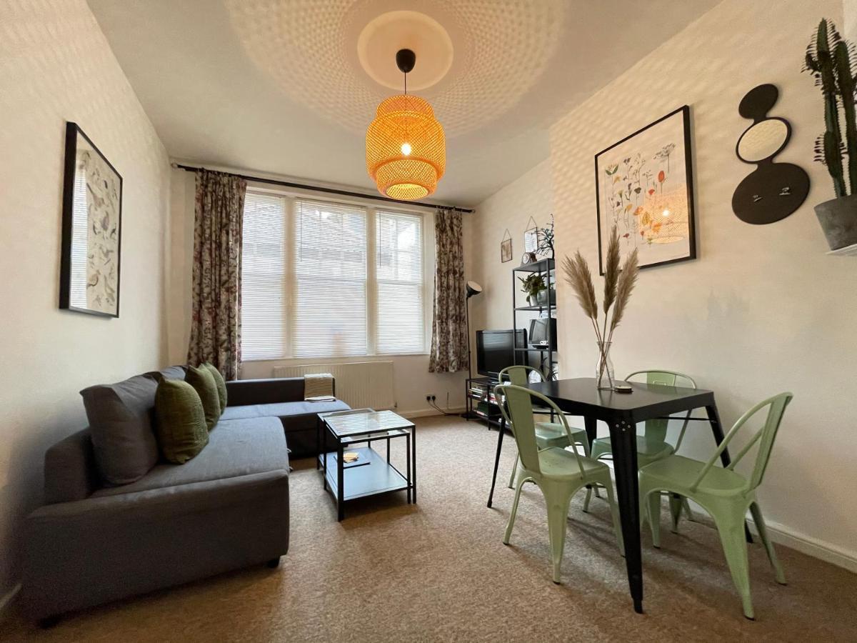 Central Located Two Bedroom Suite Bristol Extérieur photo