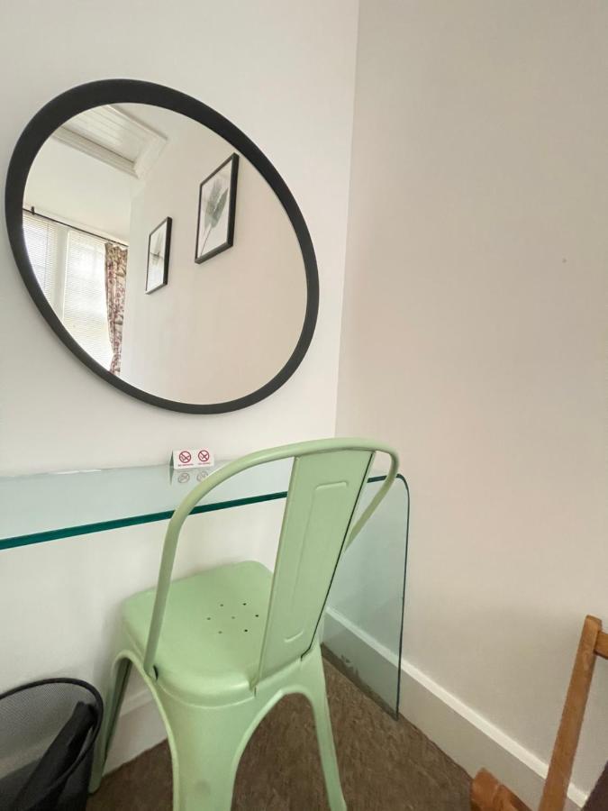 Central Located Two Bedroom Suite Bristol Extérieur photo